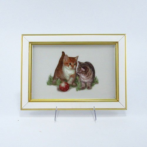 リンドナー　ウォールピクチャー　子猫(二匹)とボールの写真