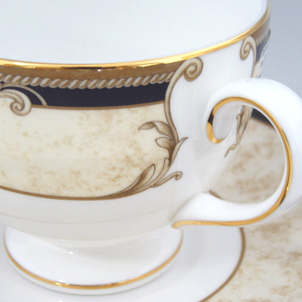 ウェッジウッド　コーヌコピア　ティーカップ&ソーサー（珈琲紅茶兼用）   のサムネイル