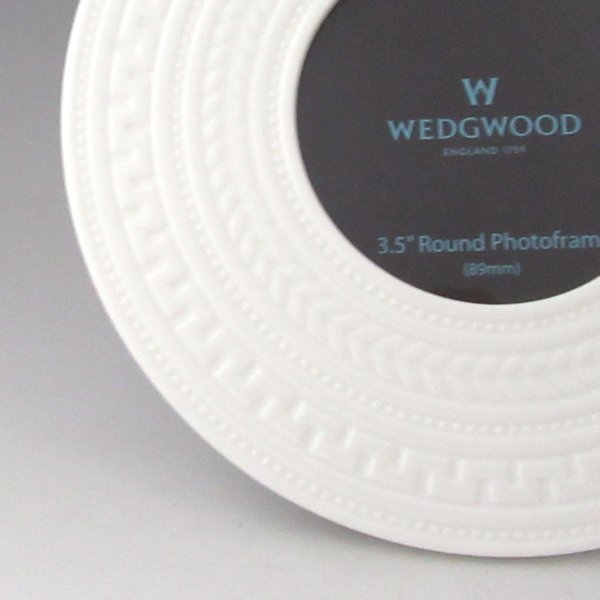 ウェッジウッド　インタグリオ　ピクチャーフレームラウンド7.8x7.8cmのサムネイル