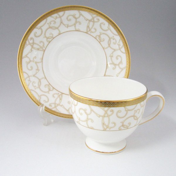 ウェッジウッド　セレスチャルゴールド　ティーカップ&ソーサー（珈琲紅茶兼用）  のサムネイル