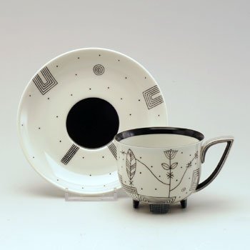 アウガルテン　ミス・リッチバージョン　コーヒーカップ&ソーサー　5557R-560-019のサムネイル