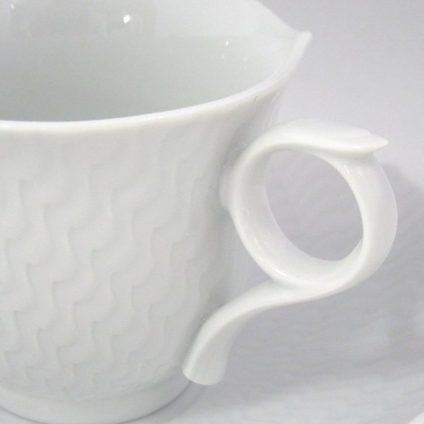 マイセン 波の戯れホワイト コーヒーカップ&ソーサー(S) 000001-29579 - Sohbi（旧：創美）公式通販