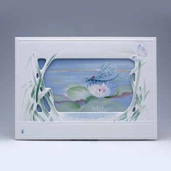 マイセン　陶板(プラーク)　川辺のトンボ　装飾フレーム　936009/9ｍ770の写真