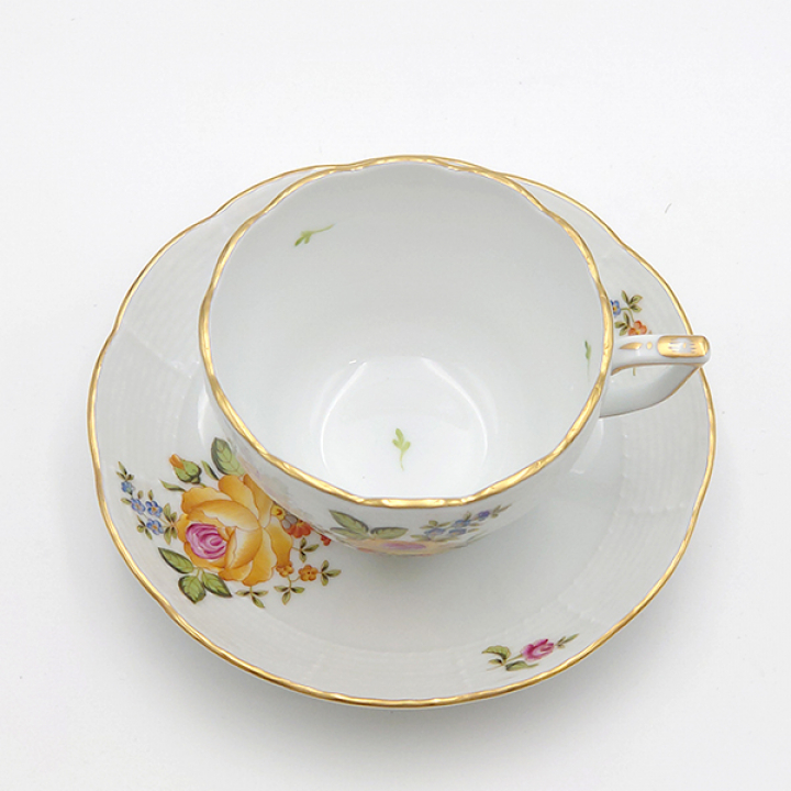 【倉庫取り寄せ商品】ヘレンド ペティローズブーケ 珈琲紅茶兼用カップ&ソーサー（薄オレンジ） PBR-4-0730-0-00