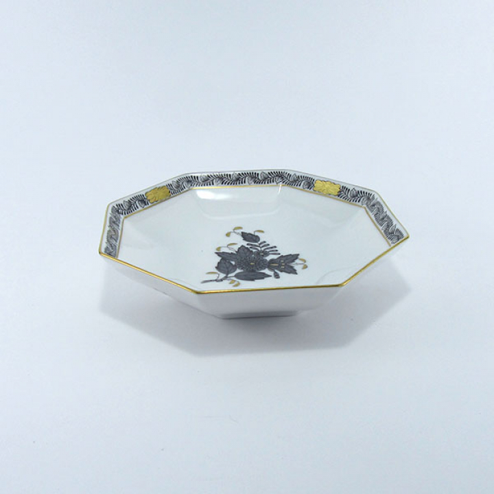 【倉庫取り寄せ商品】ヘレンド アポニーブラック 小皿（オクタゴナル）13.5cm ANG-4304-1-00